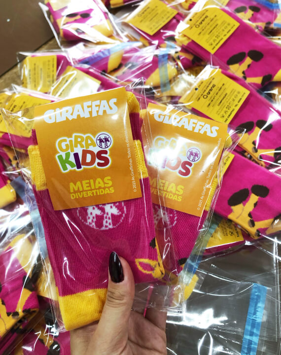 https://primeirospassos.ind.br/wp-content/uploads/2025/06/Meias-Giraffas-Primeiros-Passos-2.jpg
